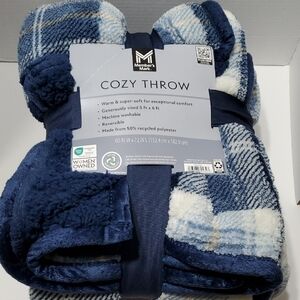Member's Mark Blue Cozy Throw Blanket